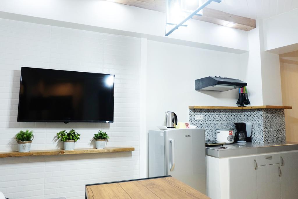 Appartamento Vybe Travellers Pad Baguio City Esterno foto
